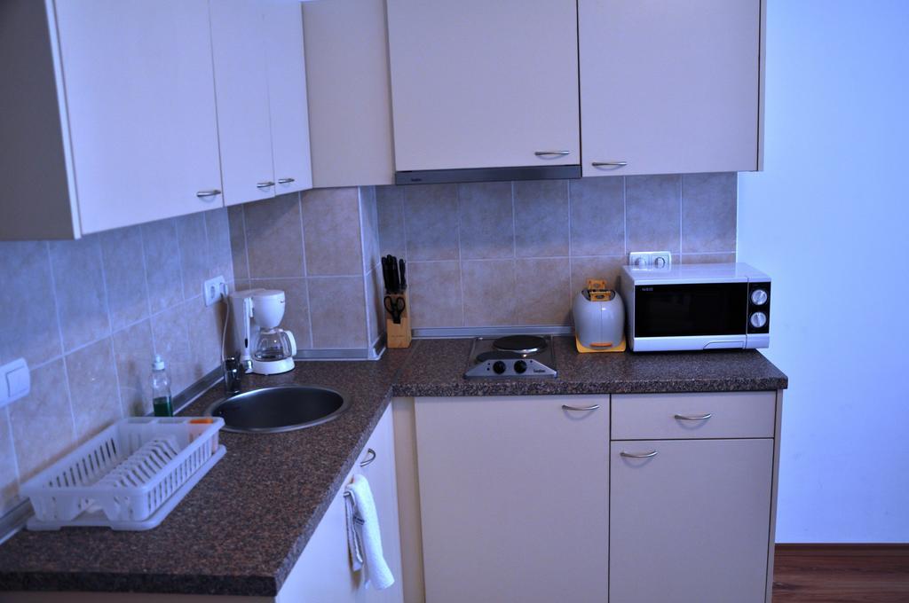 Tomi Family Apartments 阳光海滩 客房 照片