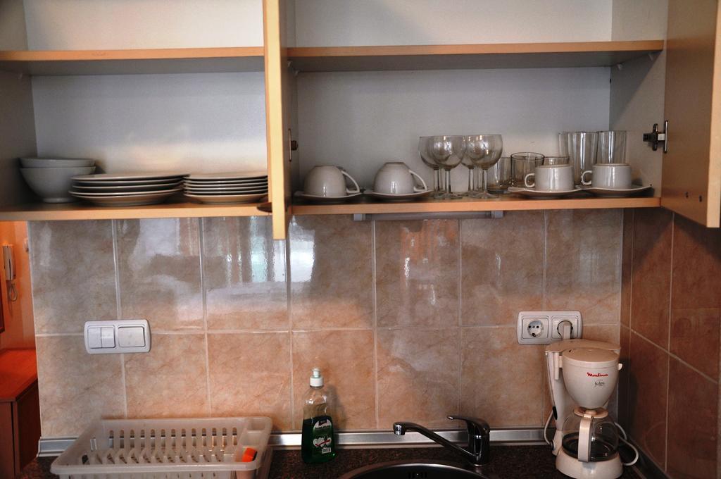 Tomi Family Apartments 阳光海滩 客房 照片