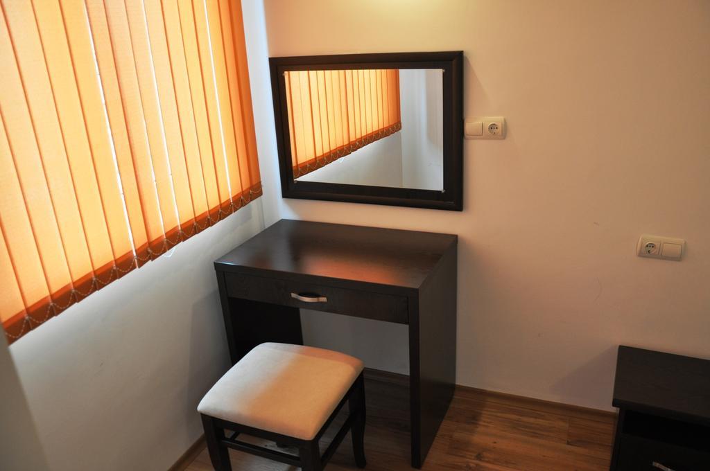 Tomi Family Apartments 阳光海滩 客房 照片